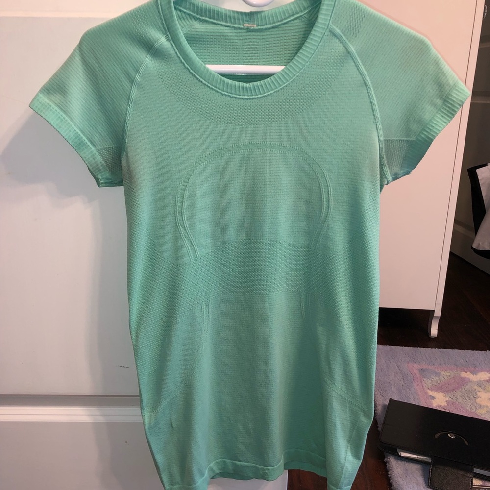 Lulu Lemon Swiftly Tech Short Sleeve